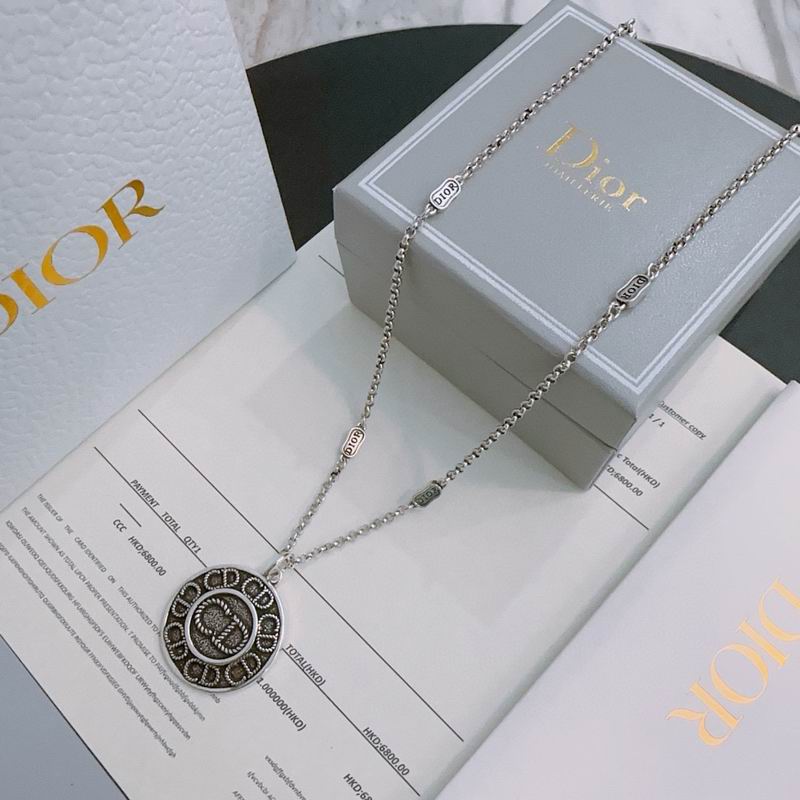 Dior Necklace 03lyh264